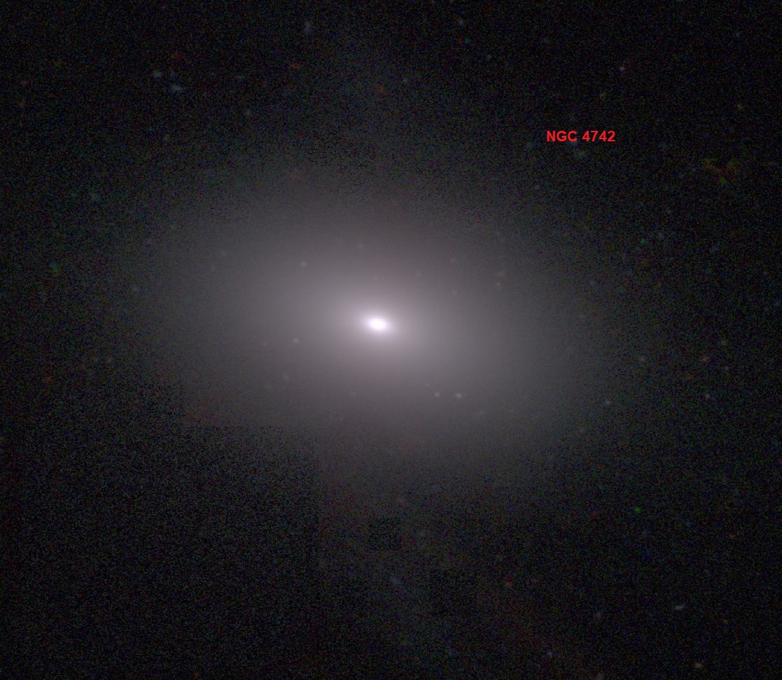 NGC4742.jpg