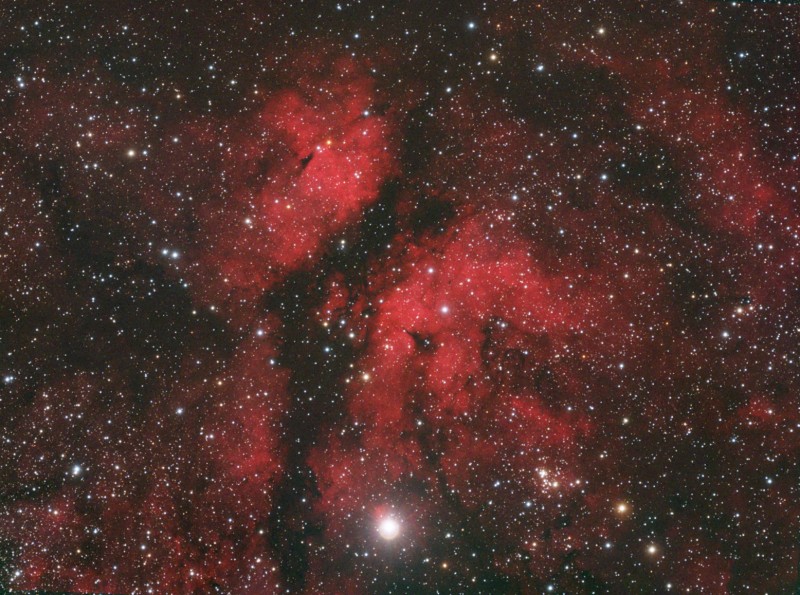 IC1318_HaRGB.jpg