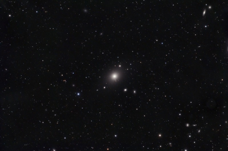 M87_72x.jpg